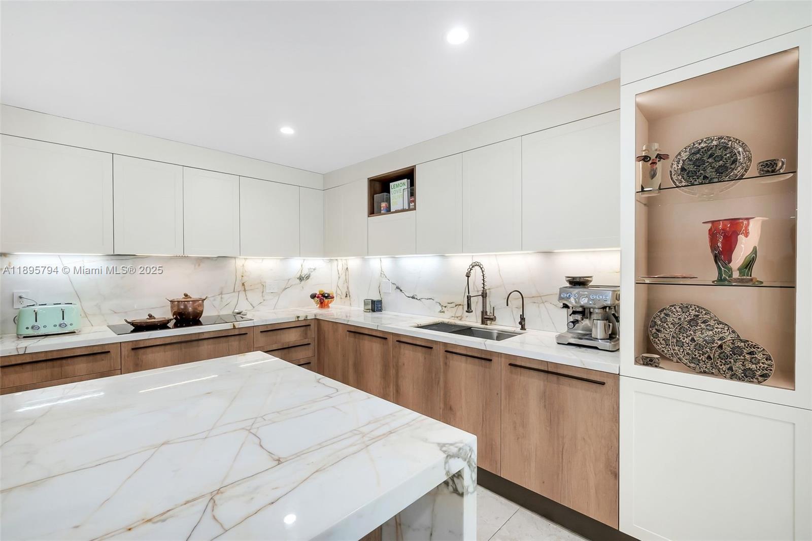 CRYSTAL BLUFF - Residential