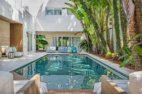 3330 Crystal Ct Miami FL 33133