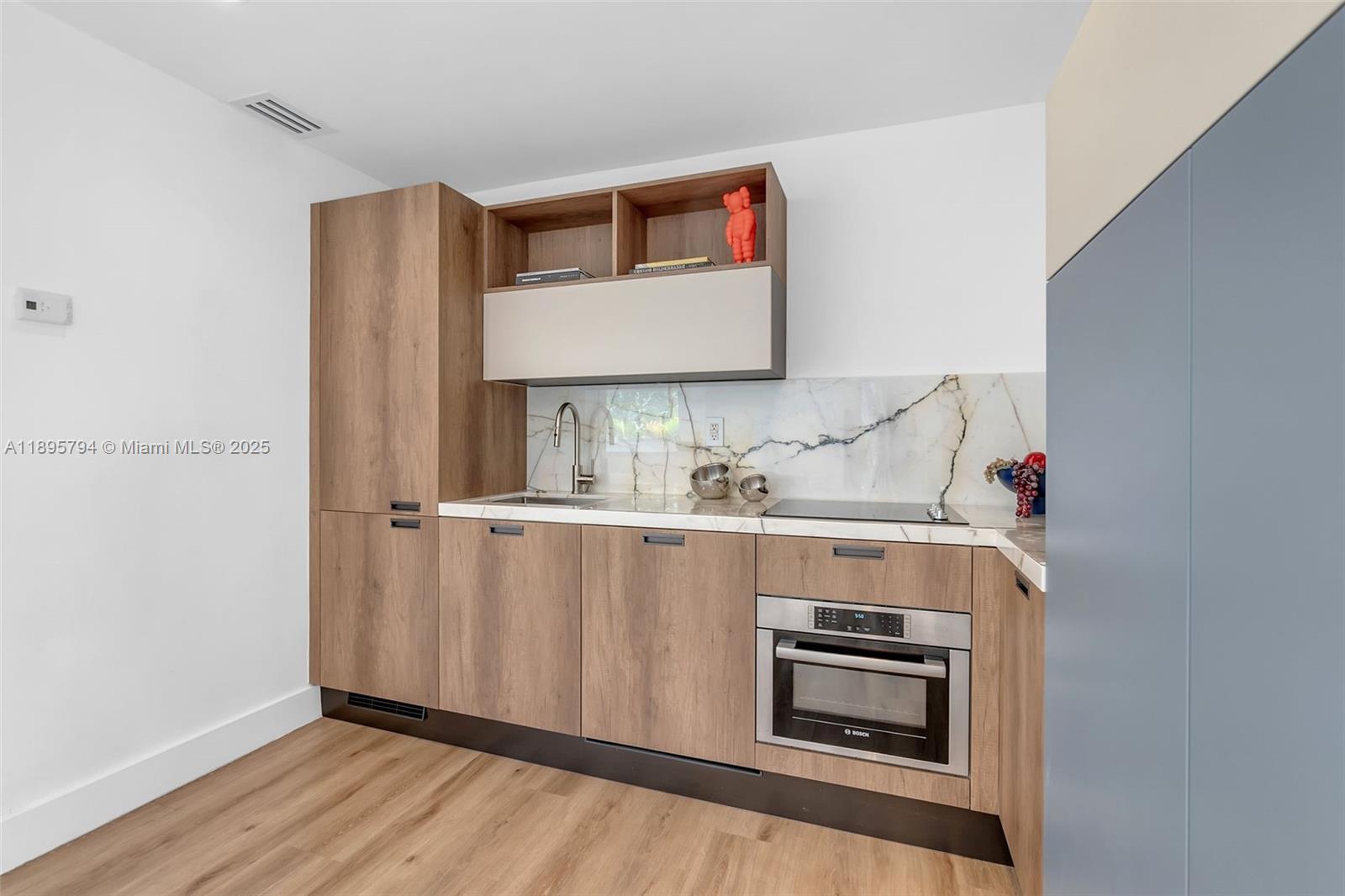 CRYSTAL BLUFF - Residential