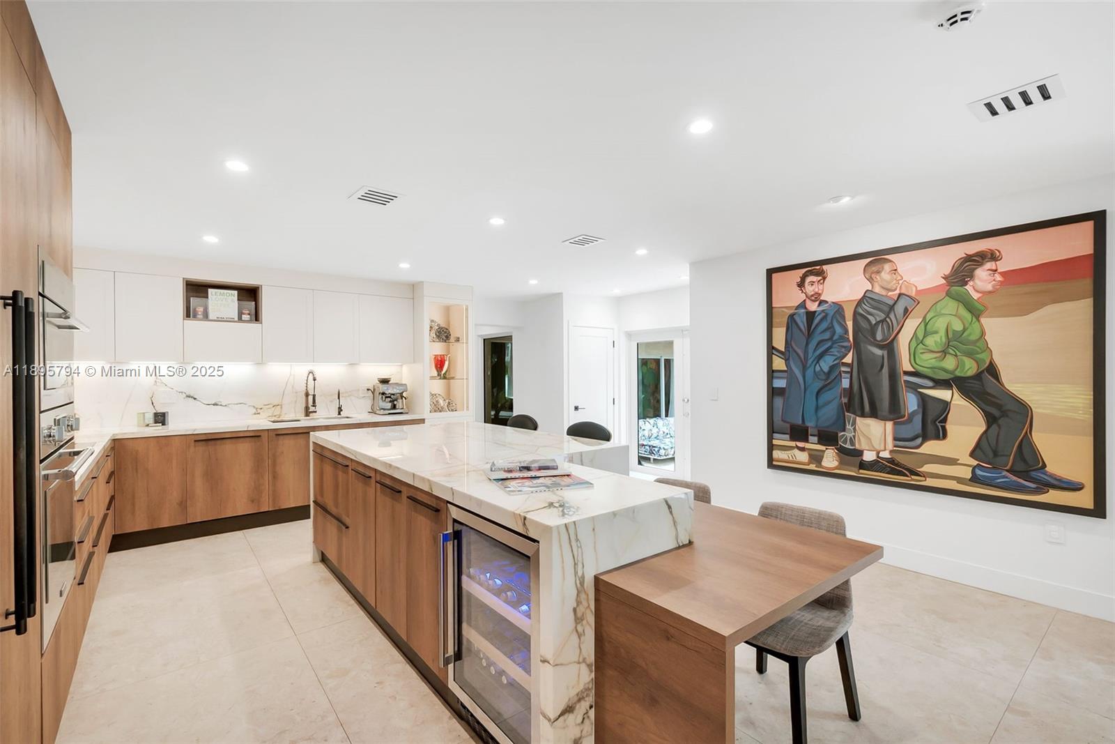 CRYSTAL BLUFF - Residential