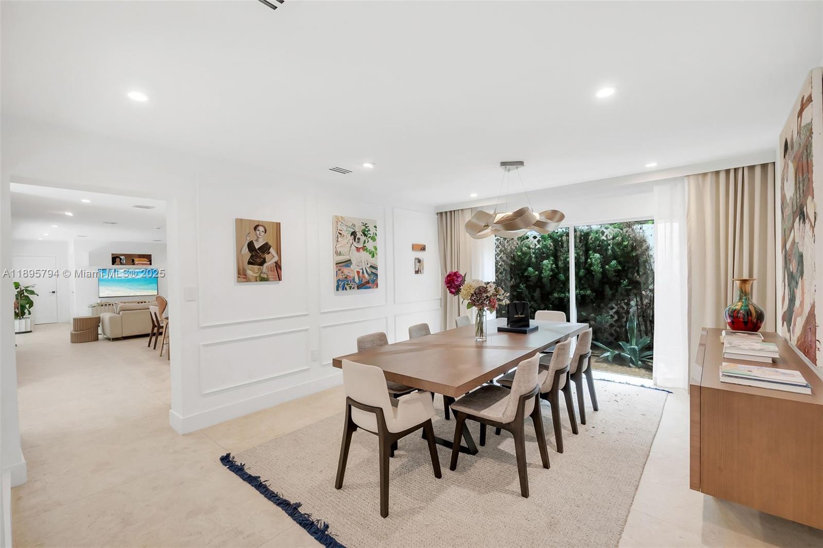 CRYSTAL BLUFF - Residential