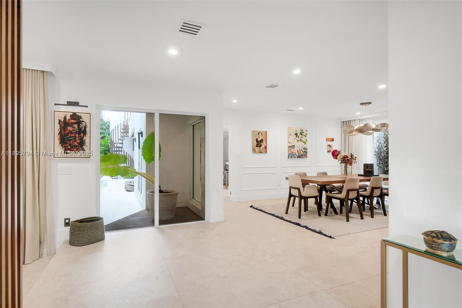CRYSTAL BLUFF - Residential