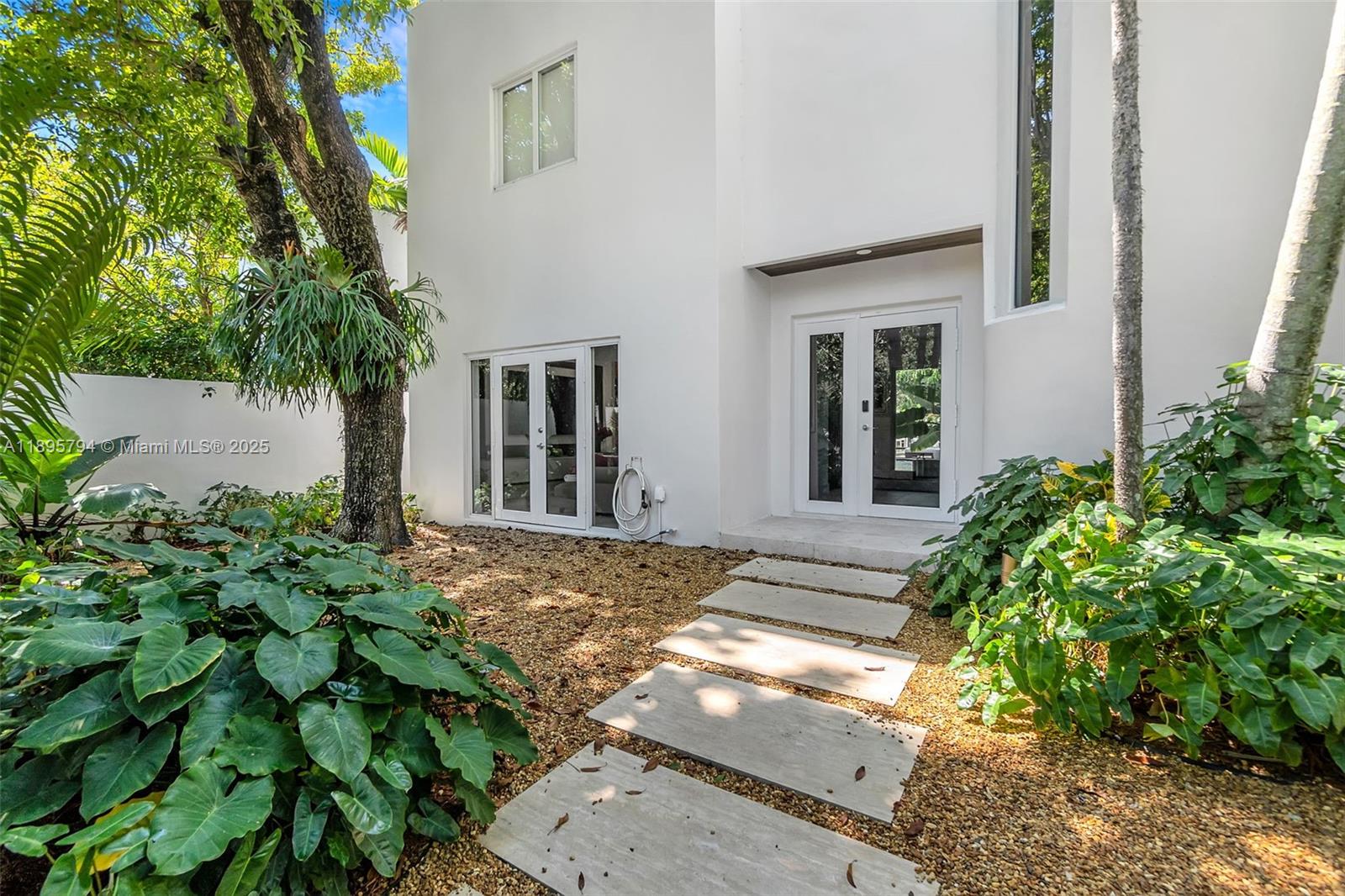 3330 Crystal Ct