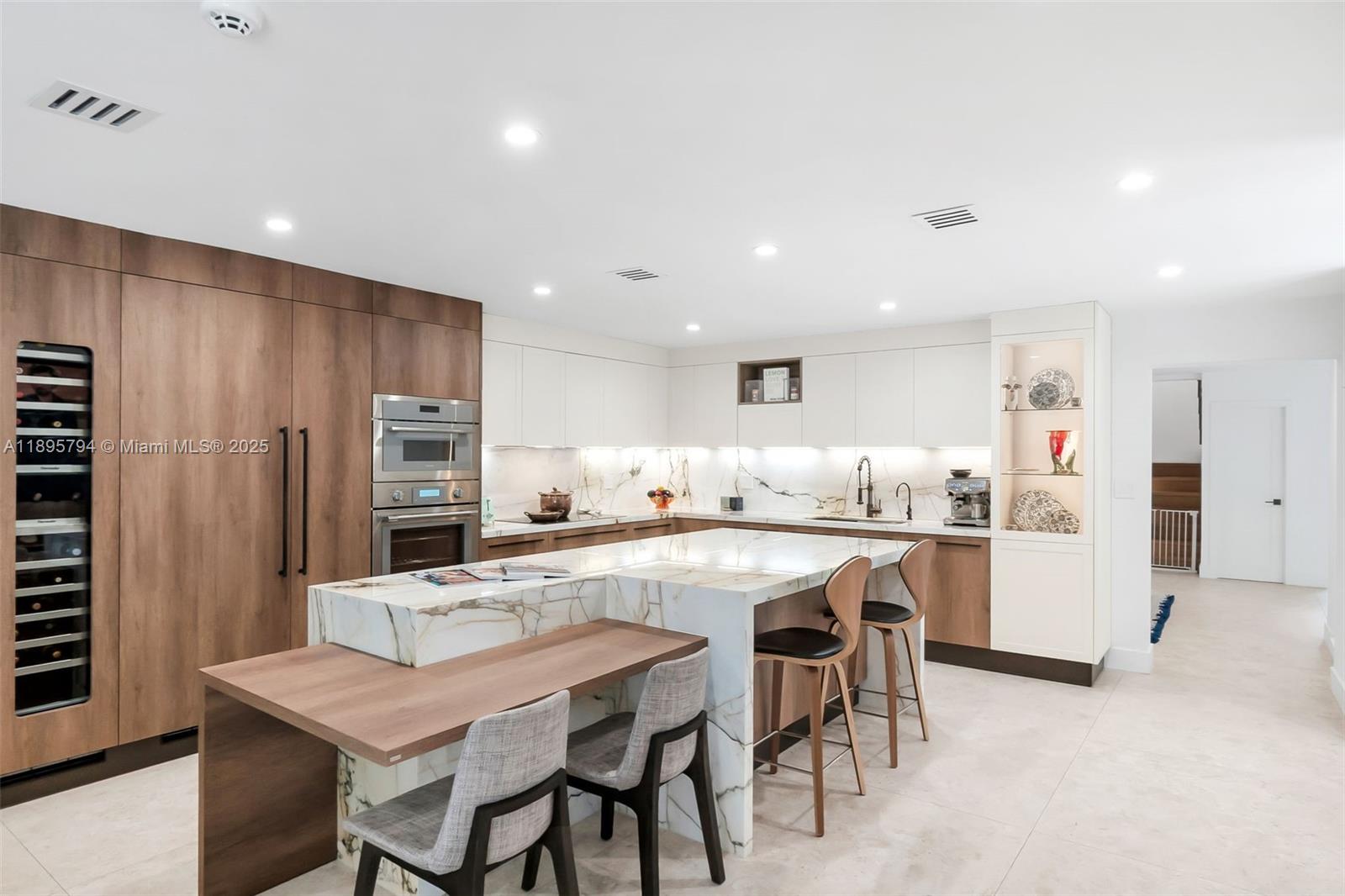 CRYSTAL BLUFF - Residential