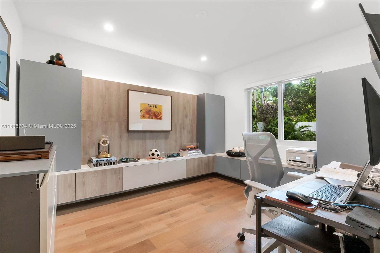 CRYSTAL BLUFF - Residential