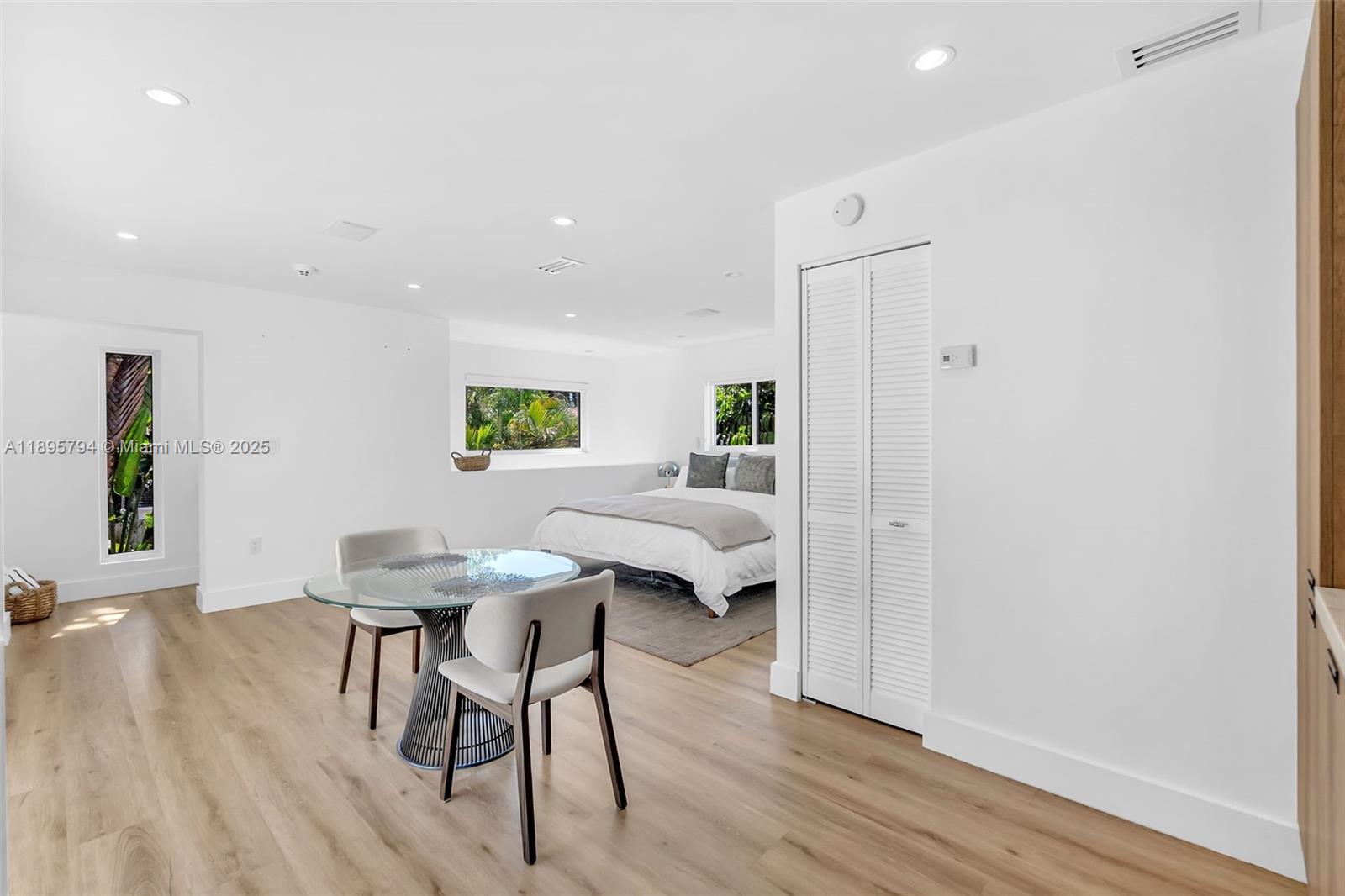 CRYSTAL BLUFF - Residential