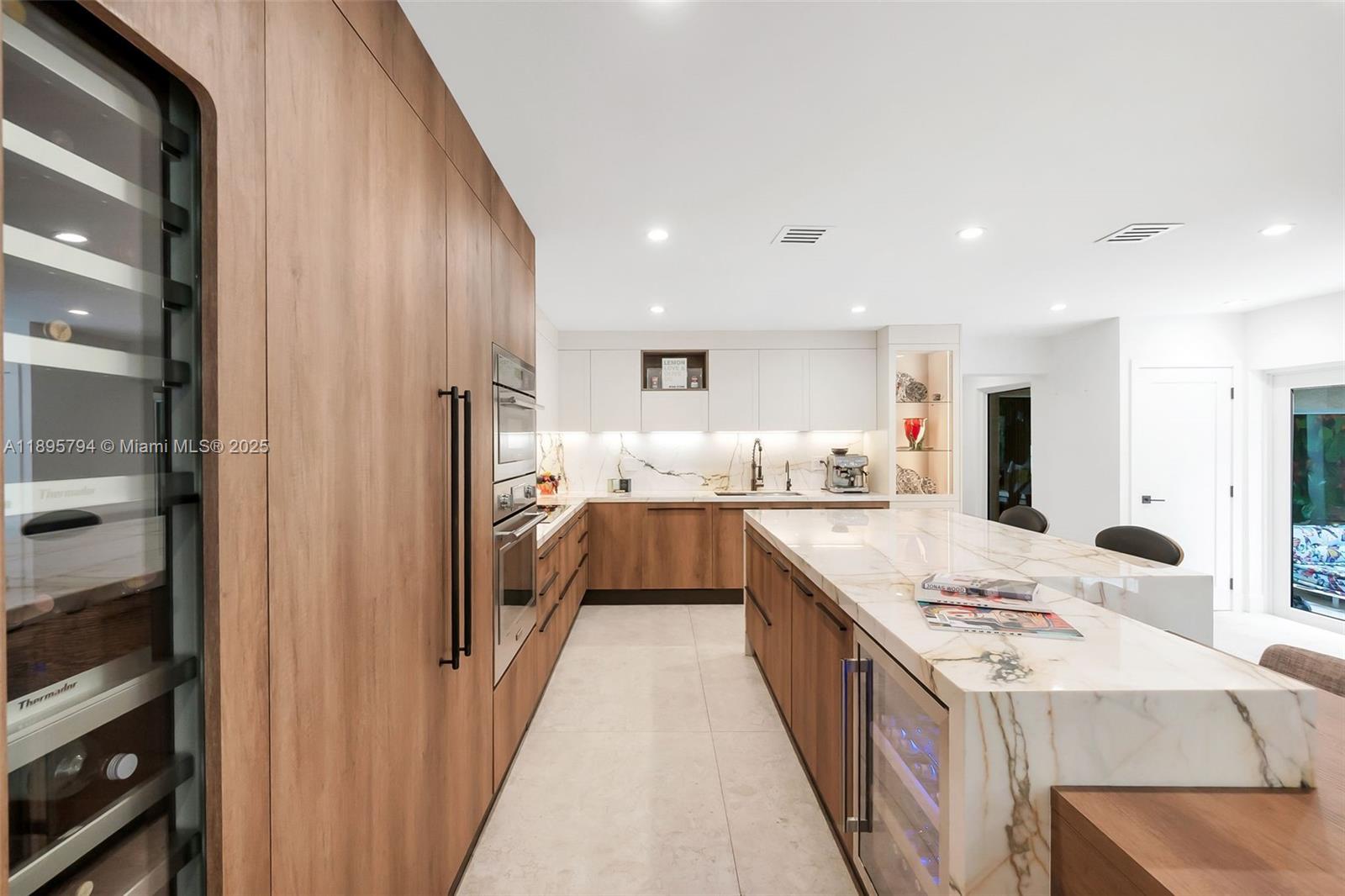 CRYSTAL BLUFF - Residential