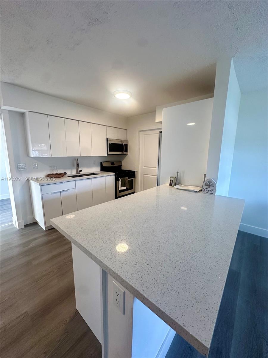 Sub. SUNRISE GOLF VILLAGE - Residential