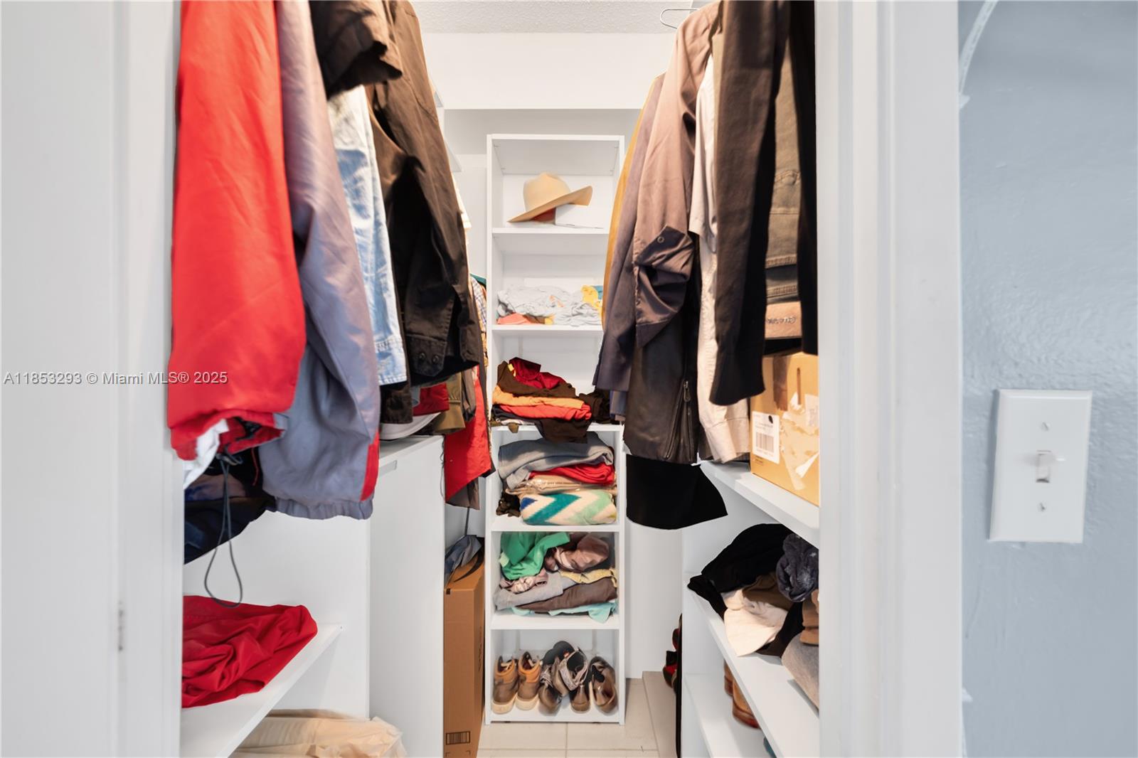 GARDEN ISLES APARTMENTS 1 - Residential