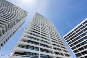 PLAZA OF THE PALM BEACHES - Residential