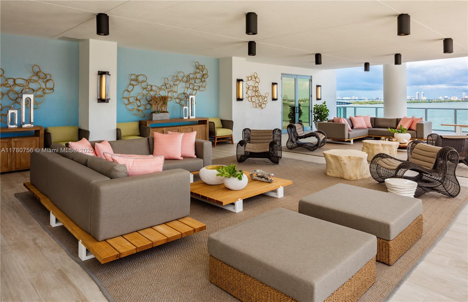 BISCAYNE BEACH CONDO - Residential