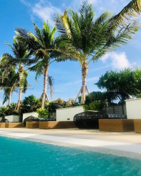 BISCAYNE BEACH CONDO - Residential