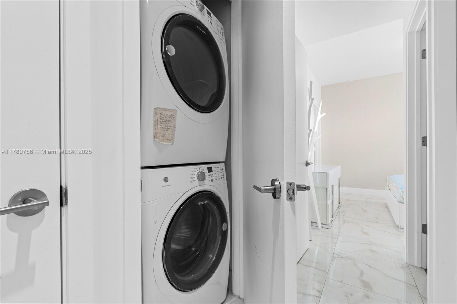 BISCAYNE BEACH CONDO - Residential