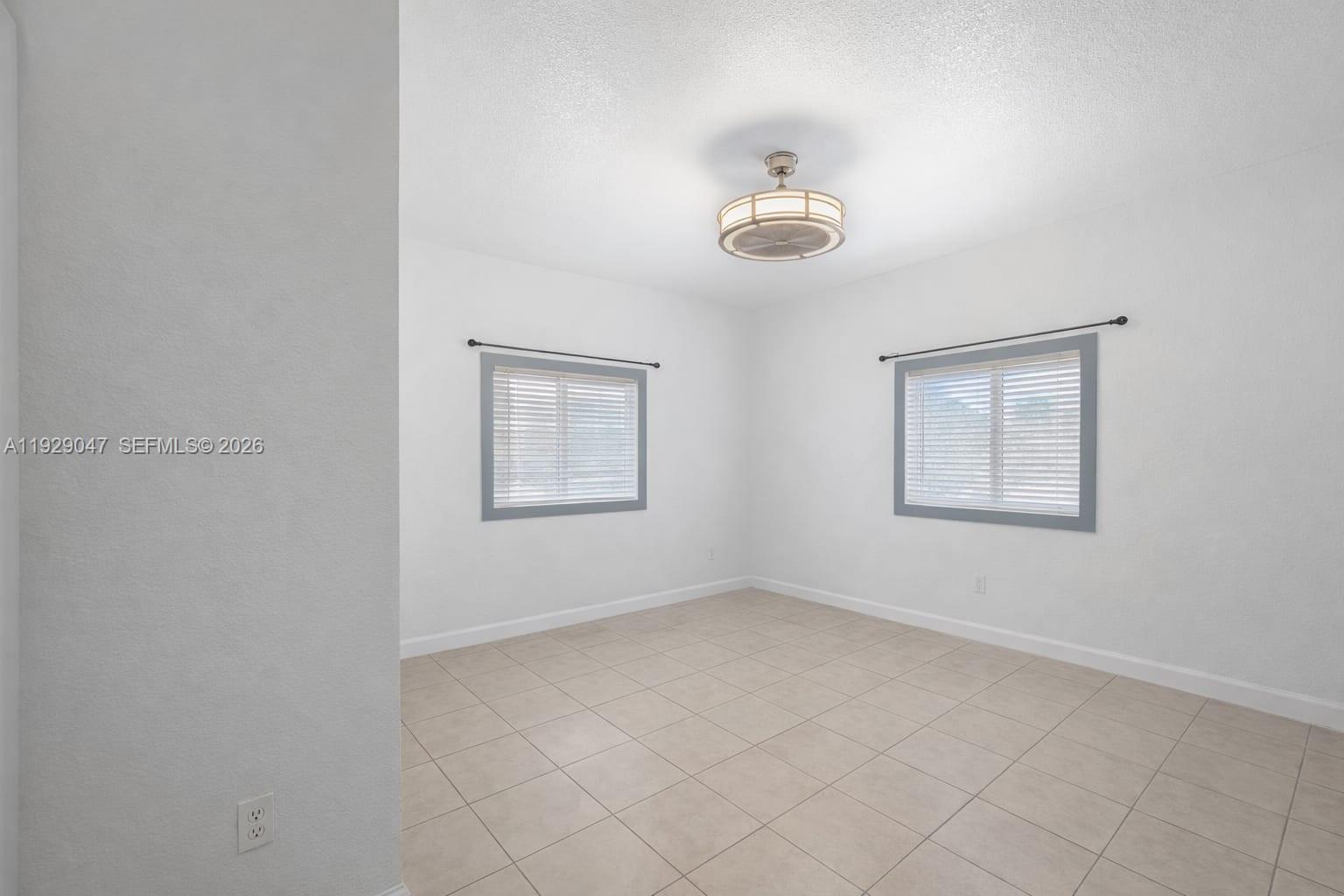 DUPUIS POINT SUB - Residential