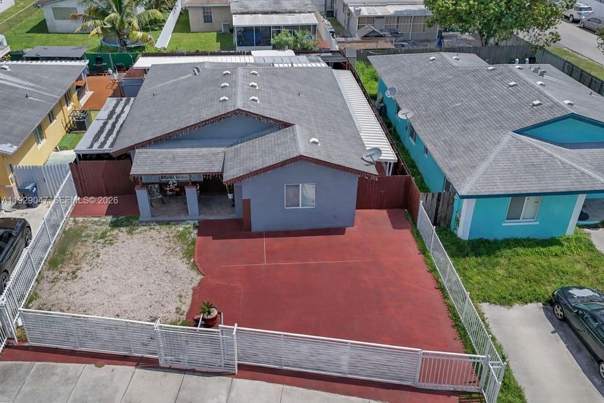 Excellent investment opportunity in Miami. This fully remodeled property is income-producing from day one and currently configured as two separate units: a 1 bedroom / 1 bathroom and a 2 bedroom / 1 bathroom, perfect for dual rental or house hacking.
Features include impact windows, updated kitchens and bathrooms, on-site laundry, private backyard, and ample parking for both units. No HOA.
Located in a high-demand rental area with easy access to highways, shopping, and public transportation. Ideal for investors seeking immediate cash flow or owner-occupants looking to offset their mortgage.