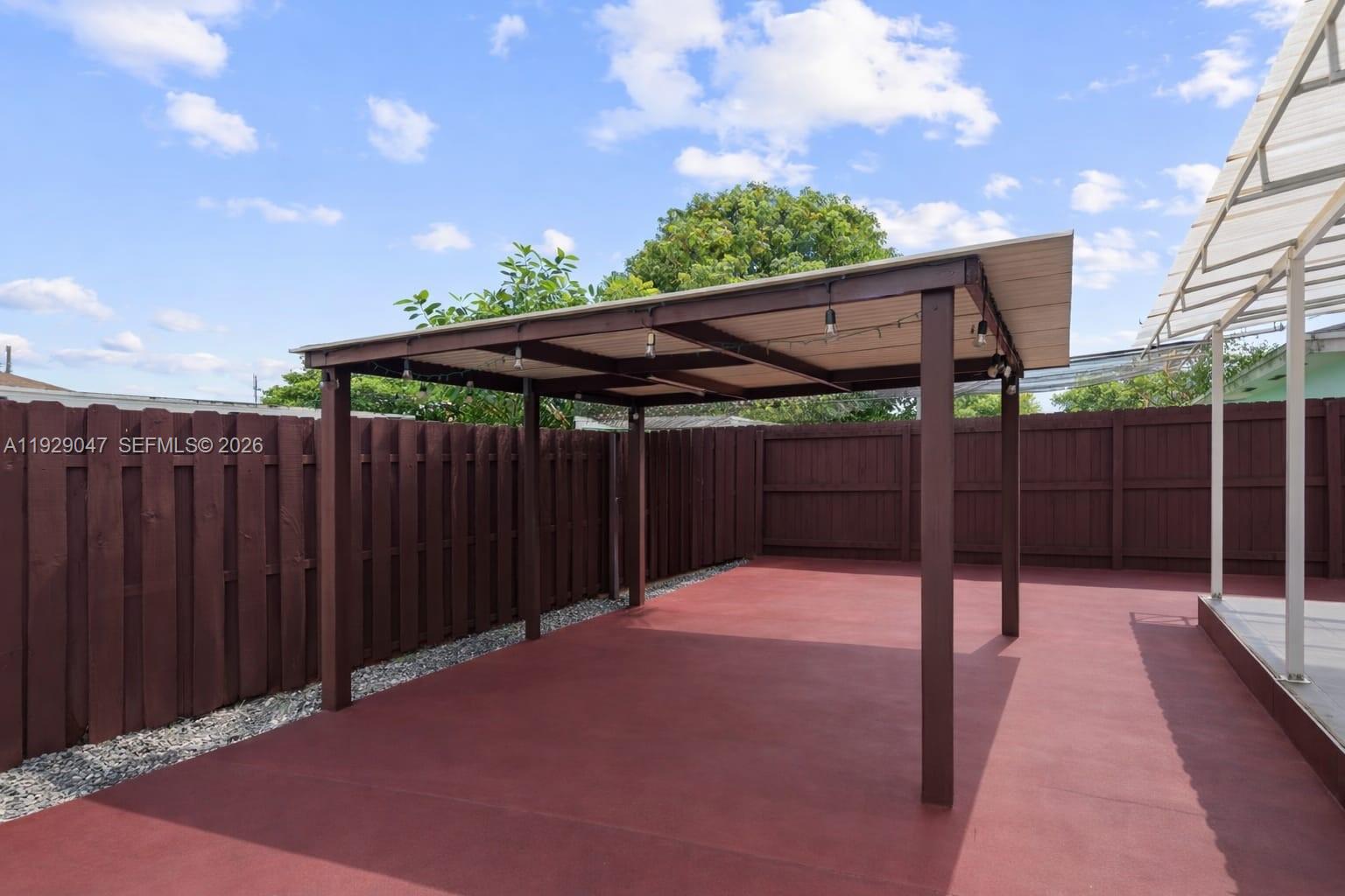 DUPUIS POINT SUB - Residential