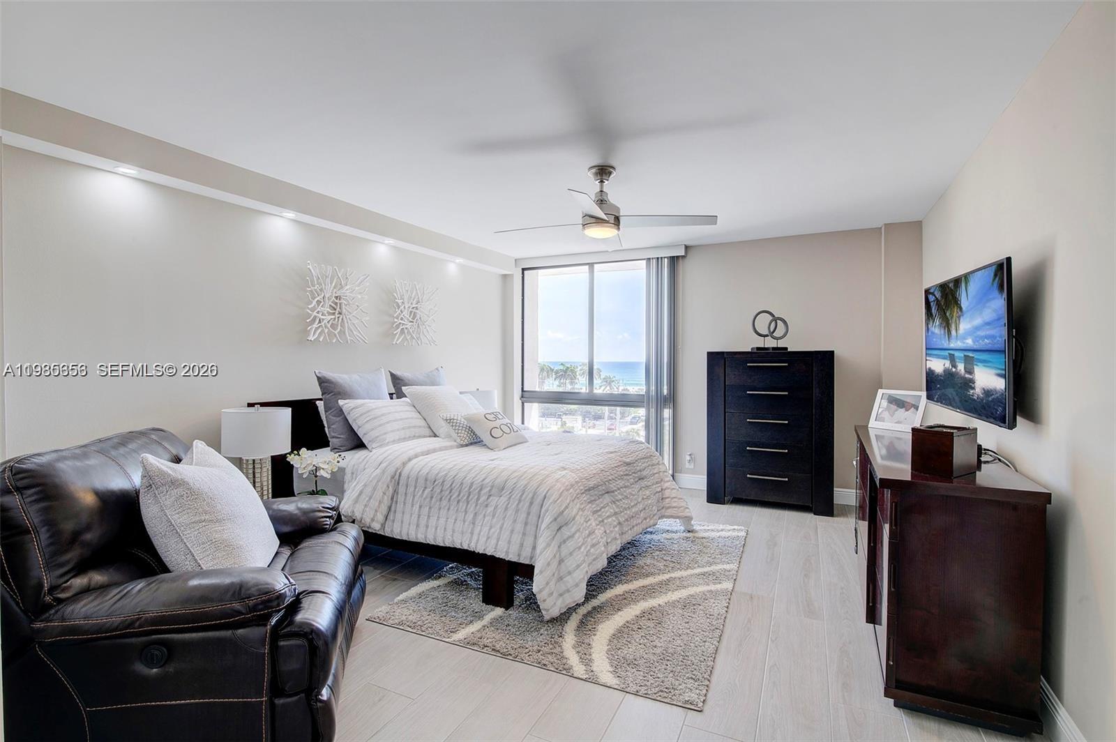 ALLINGTON TOWERS CONDO - Residential