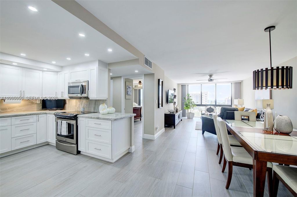 Photo of 1600 S Ocean Dr #6H, Hollywood, FL 33019 (MLS # A11985356)