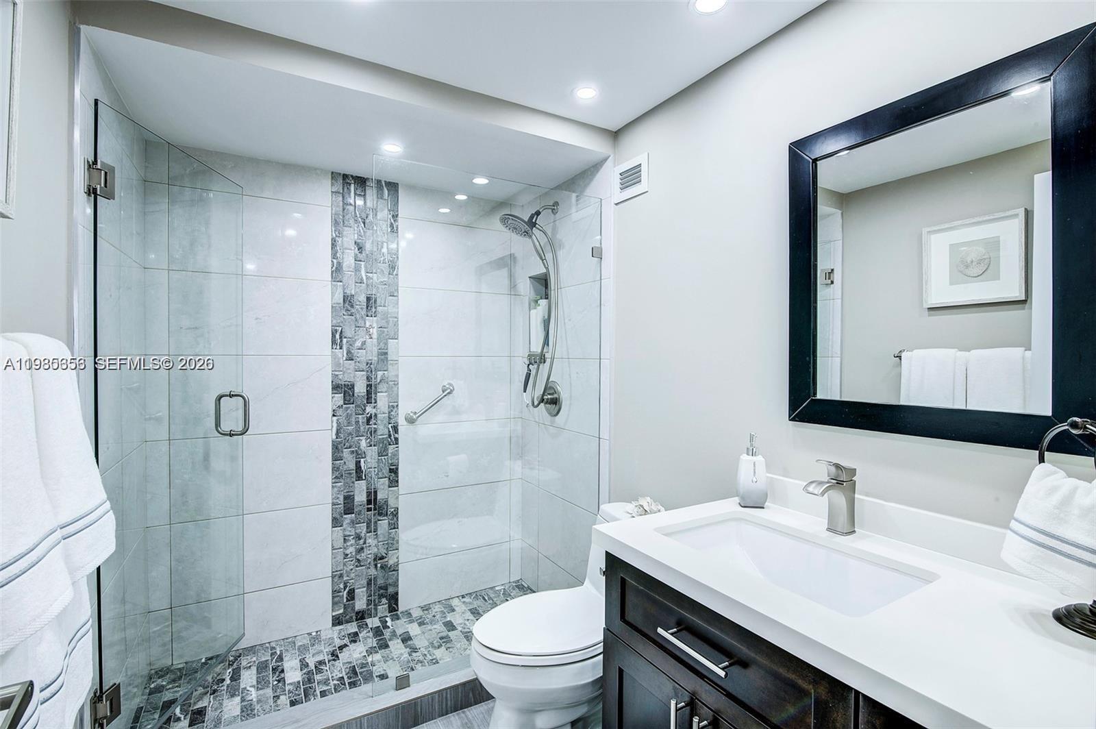 ALLINGTON TOWERS CONDO - Residential