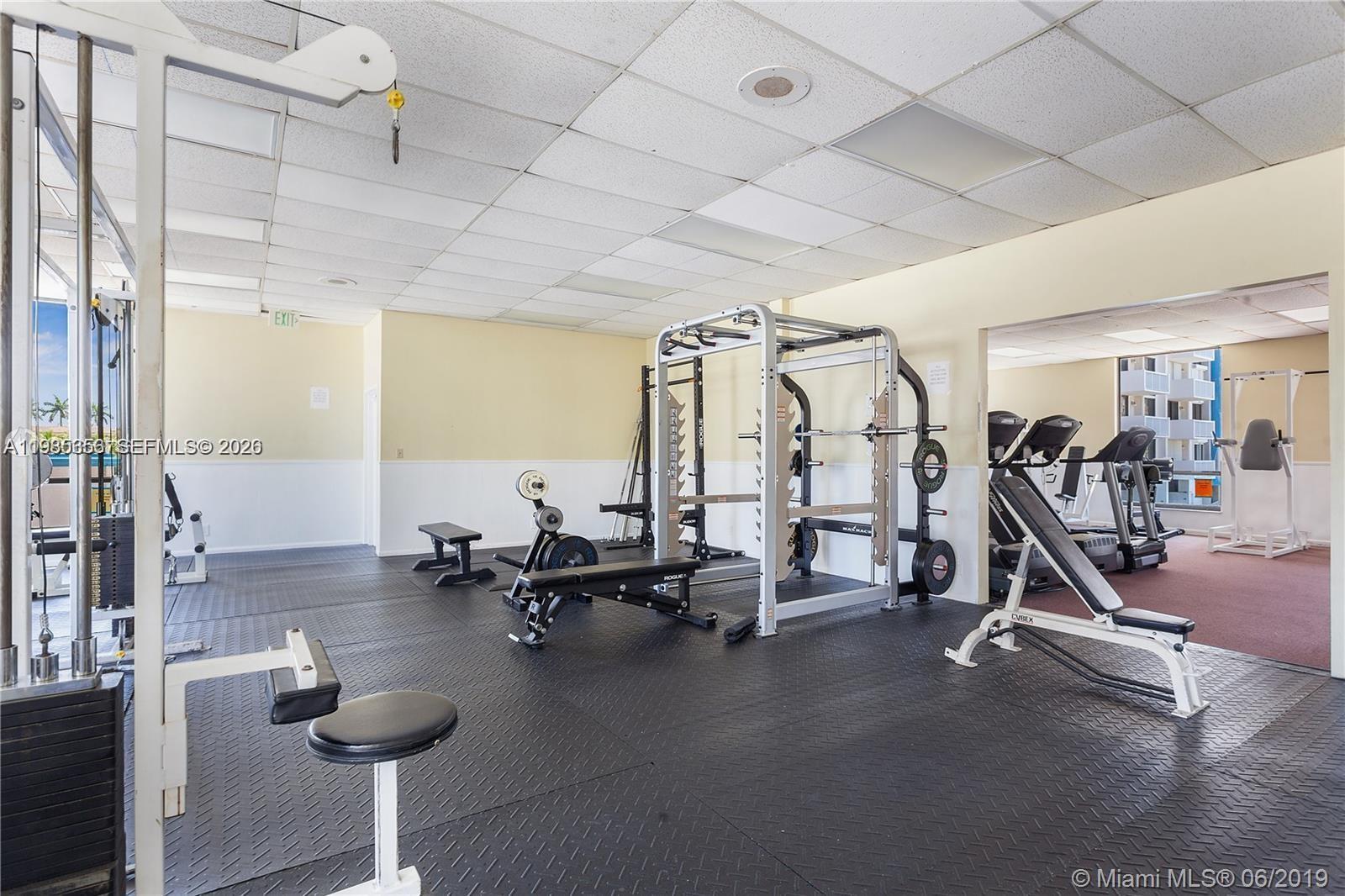 ALLINGTON TOWERS CONDO - Residential