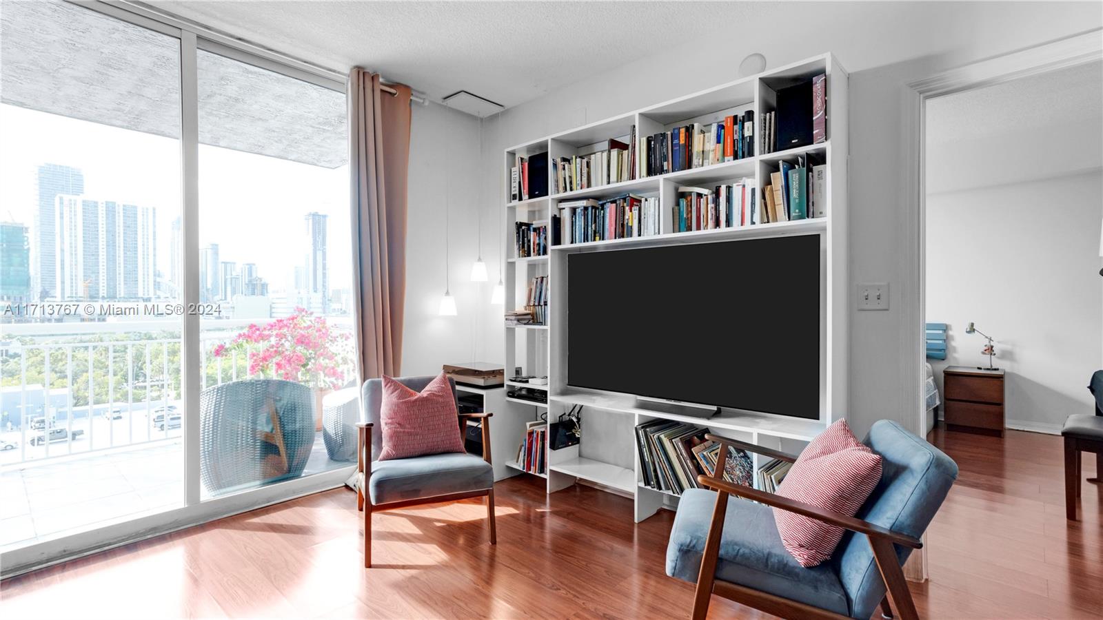 275 NE 18th Street 1005
