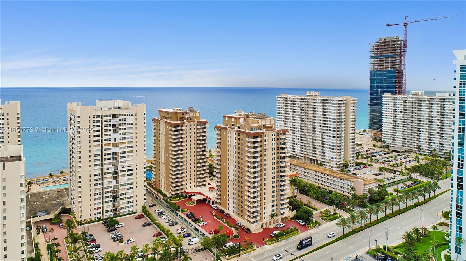 MALAGA TOWERS CONDO - Residential