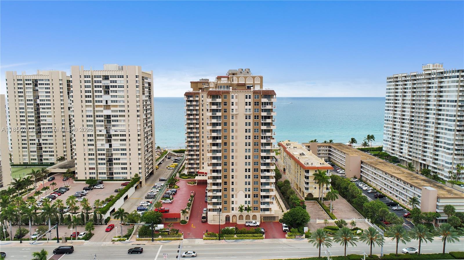 MALAGA TOWERS CONDO - Residential