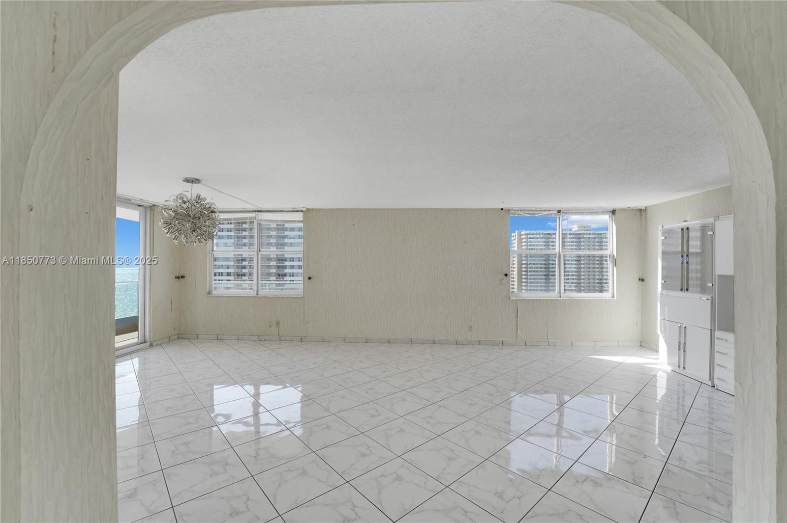 MALAGA TOWERS CONDO - Residential