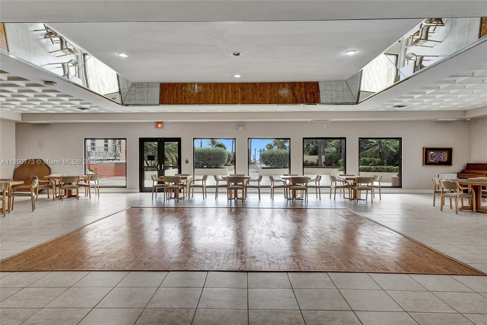 MALAGA TOWERS CONDO - Residential