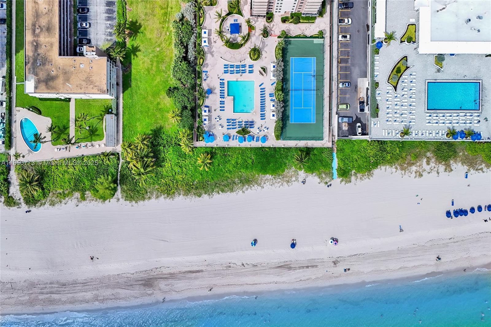 MALAGA TOWERS CONDO - Residential