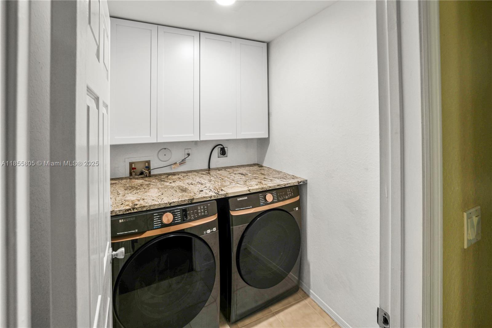 SAN REMO - Residential Lease