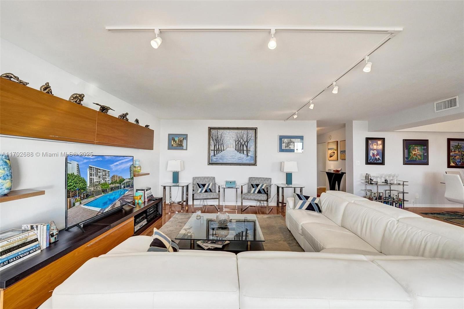 1901 N Ocean Blvd 8B