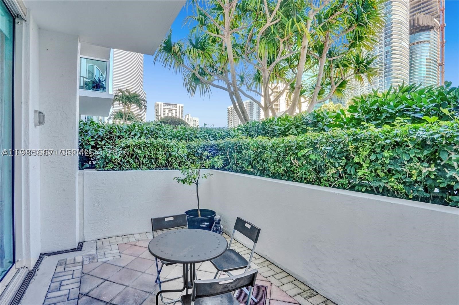 31 SE 5th St 1110