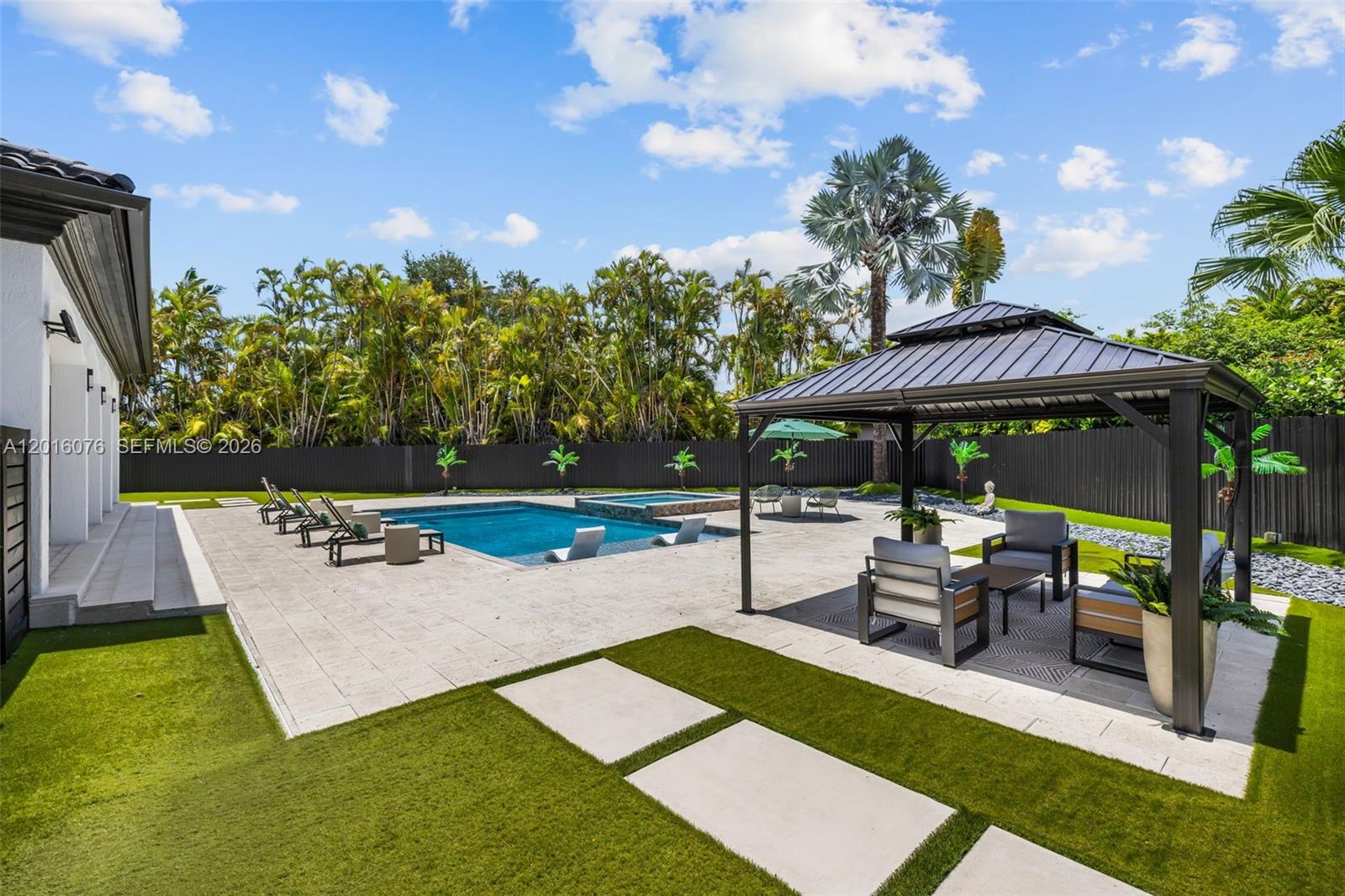 ARENAL SUB - Residential