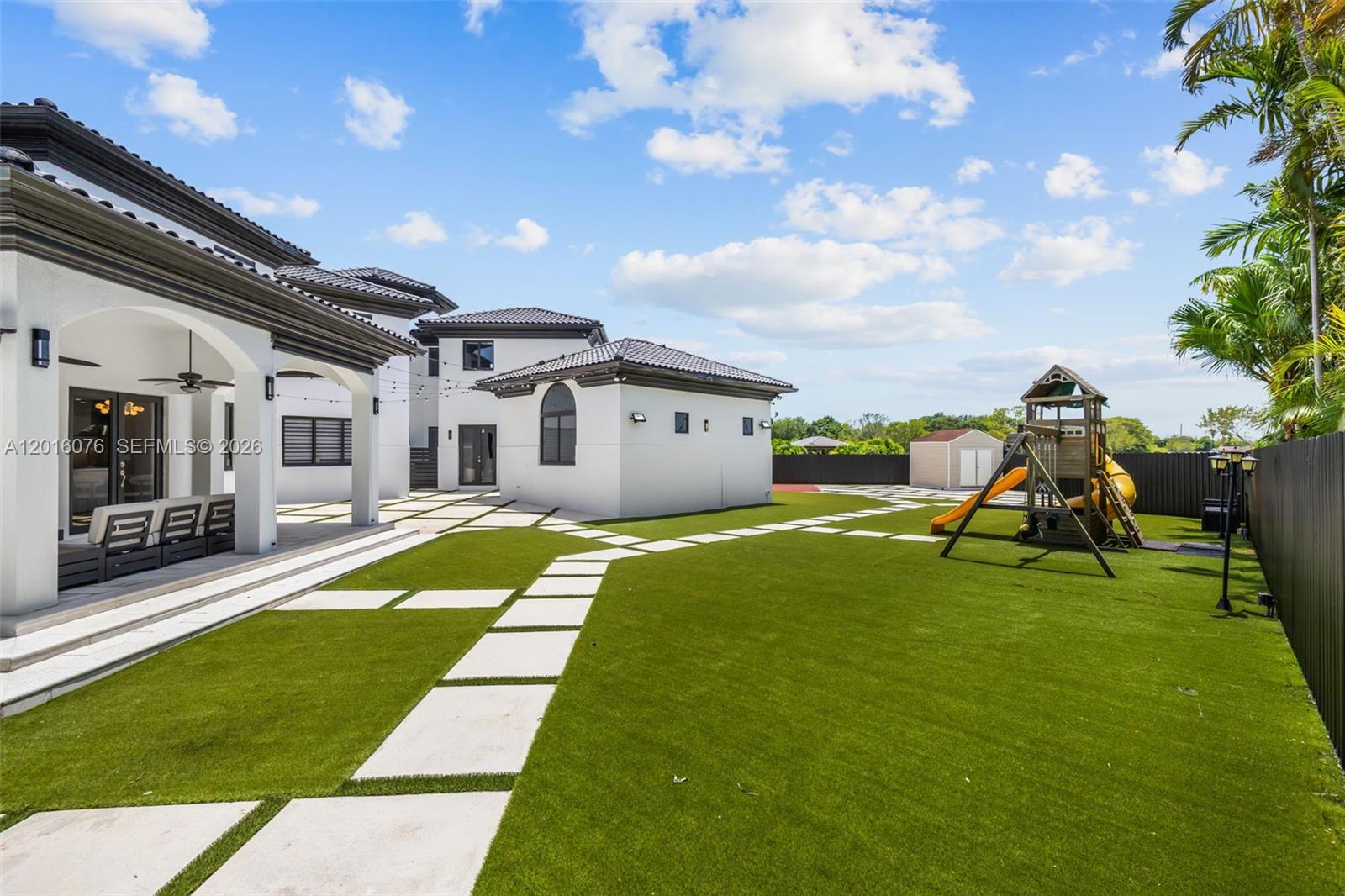 ARENAL SUB - Residential