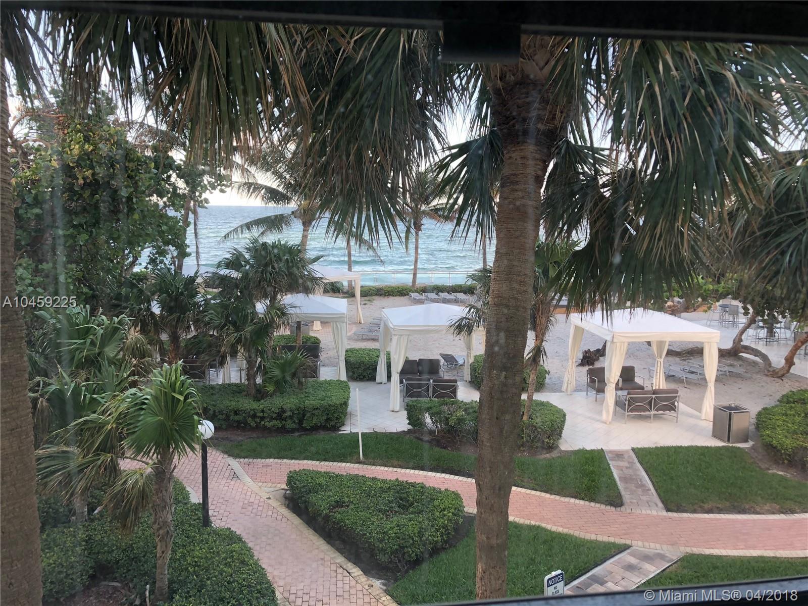 RESIDENCES ON HOLLYWOOD - Residential