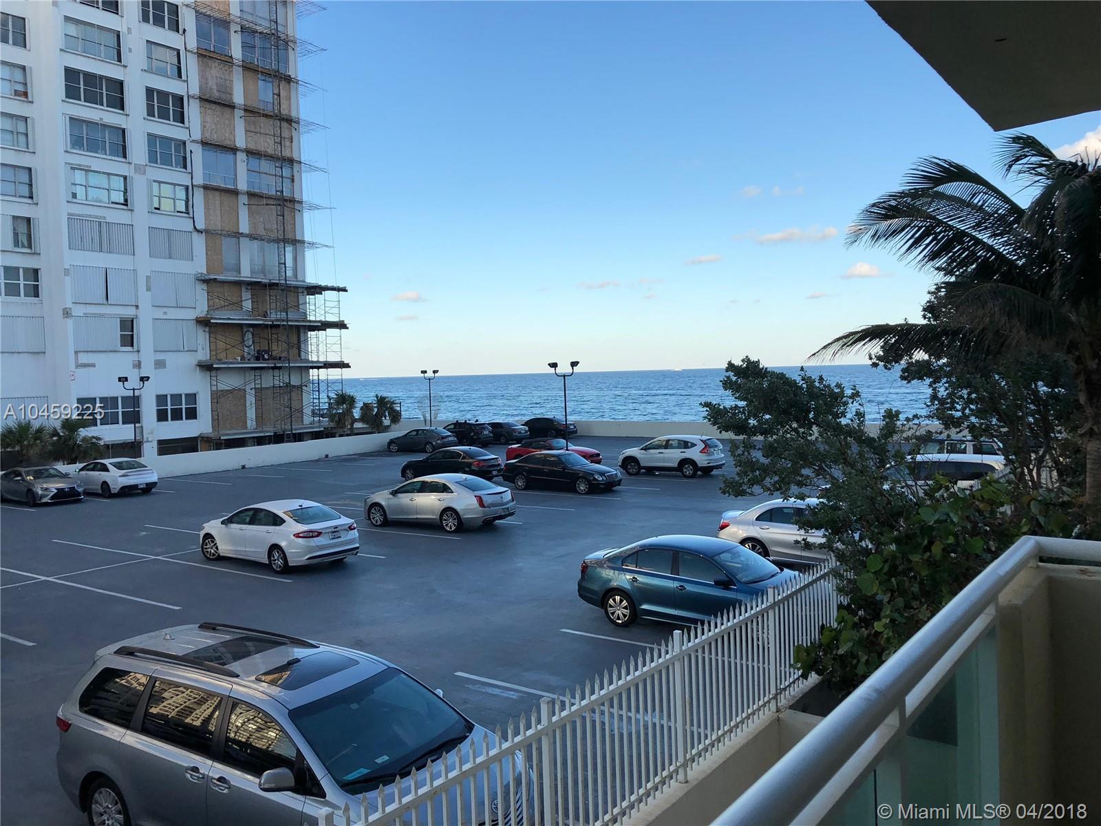 RESIDENCES ON HOLLYWOOD - Residential