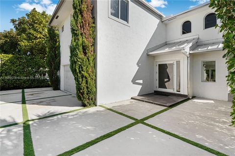 Photo of 6763 SW 106 Pl, Miami, FL 33173 (MLS # A11889076)