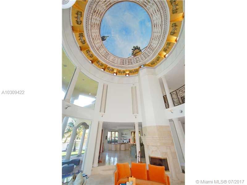 GOLDEN BEACH SEC E - Residential