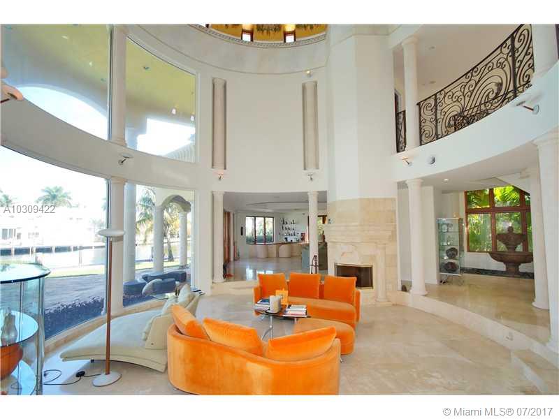 GOLDEN BEACH SEC E - Residential