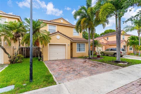 Photo of 1430 SE 18th Ter, Homestead, FL 33035 (MLS # A12067162)
