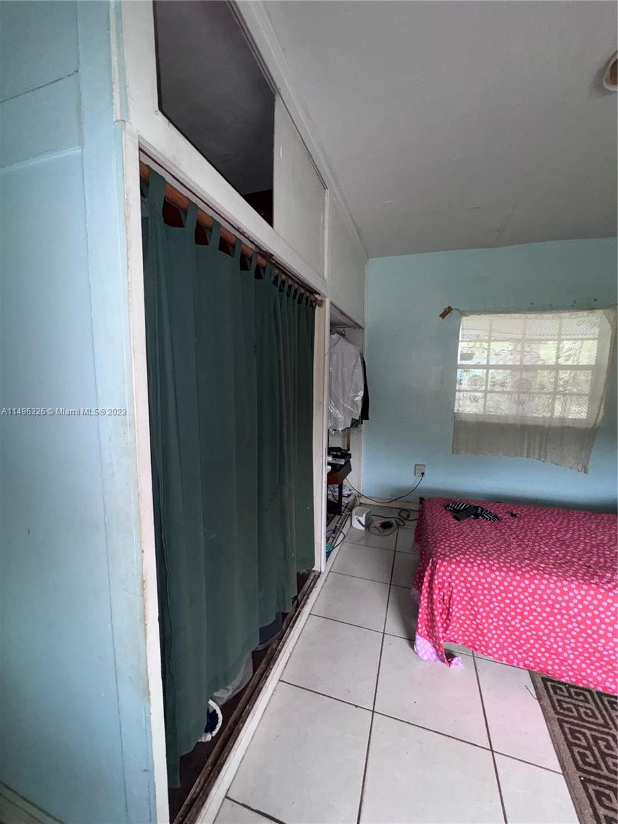 WEST MIAMI SHORES SEC D - Residential