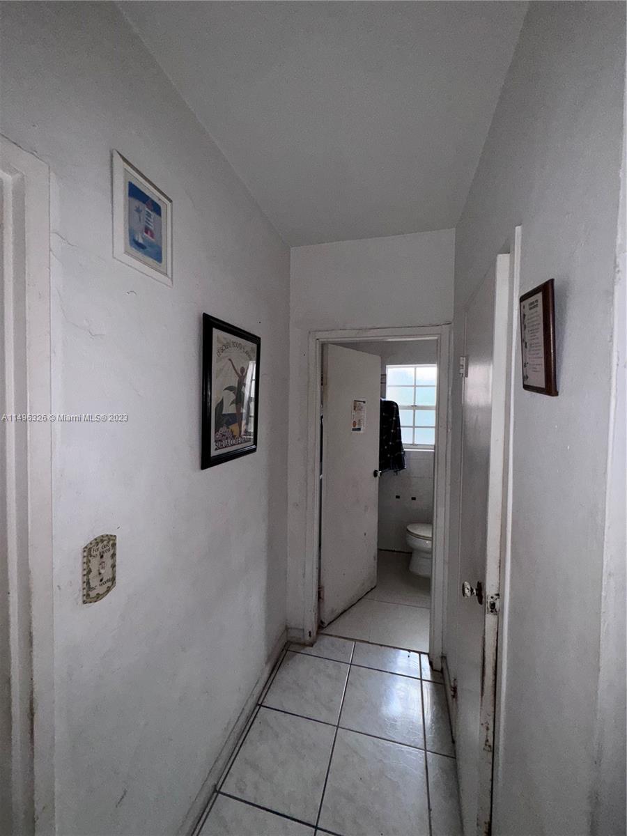 WEST MIAMI SHORES SEC D - Residential