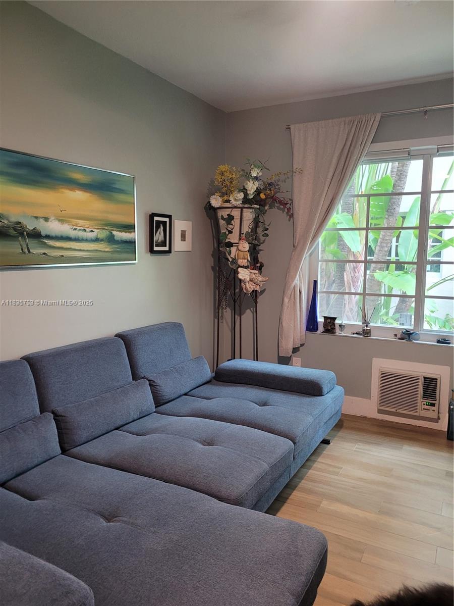 349 Meridian Ave B103