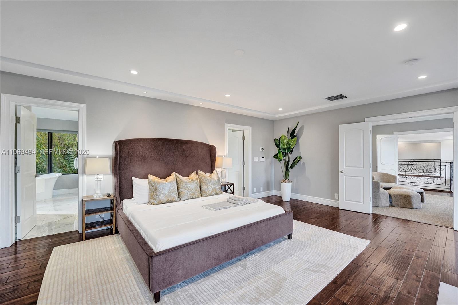 HOLLYWOOD HILLS NORTH SEC - Residential