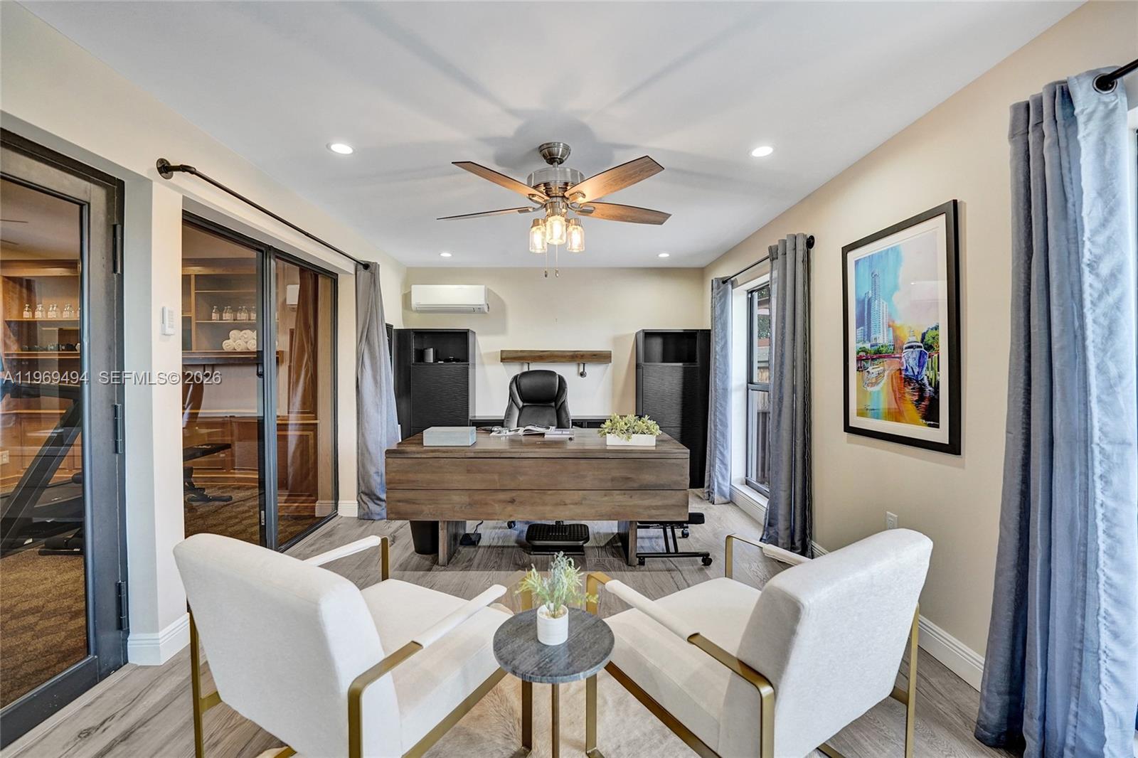 HOLLYWOOD HILLS NORTH SEC - Residential