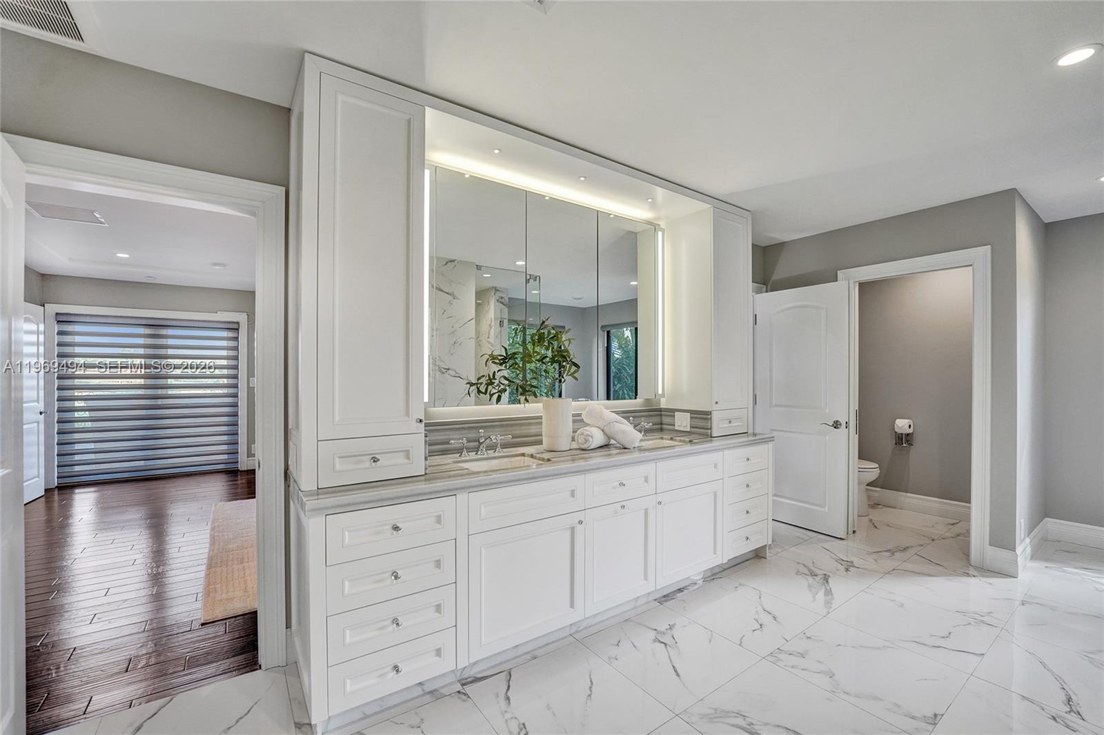 HOLLYWOOD HILLS NORTH SEC - Residential