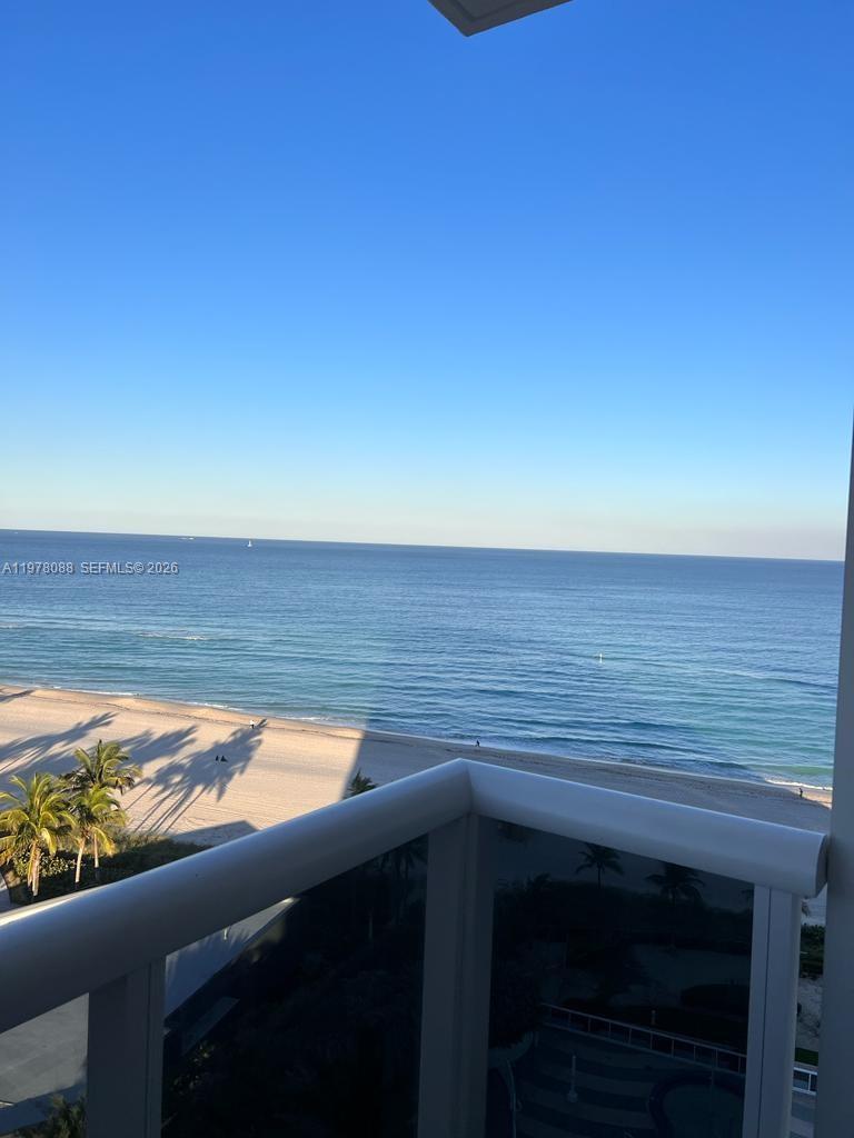 TRUMP ROYALE CONDO - Residential