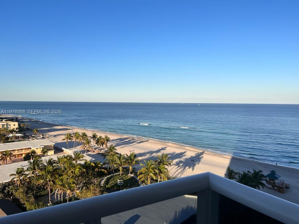 TRUMP ROYALE CONDO - Residential