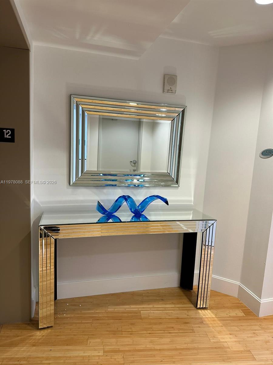 TRUMP ROYALE CONDO - Residential